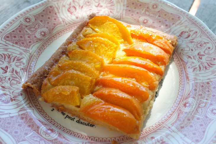 recette sans gluten de tarte à la pêche et à l’abricot