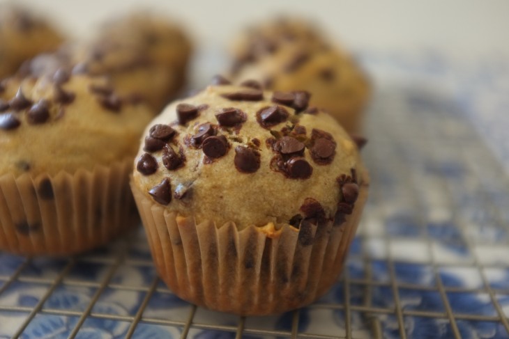 recette sans gluten de muffins aux pépites de chocolat et à la banane