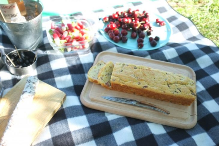 Recette sans gluten de cake au jambon et olives