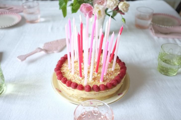 recette sans gluten de gâteau deux étages vanille et framboises fraiches