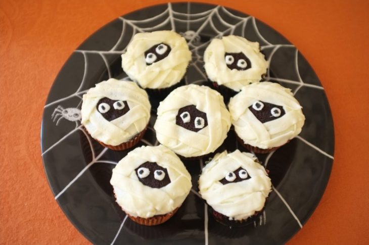 Sans gluten, mes cupcakes momies pour Halloween
